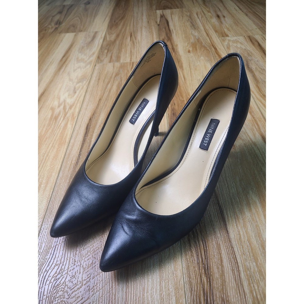 Nine West 10.5W Pumps Classic Professional Black Leather Pointed Toe Stiletto